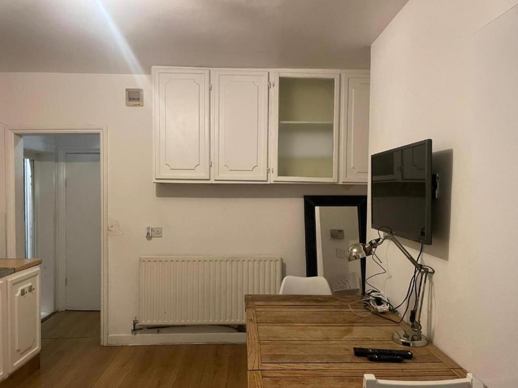 Guest House Balham, South London Spacious, Lambert, 6 Rooms Available Экстерьер фото